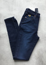 Load image into Gallery viewer, Yoga Jeans - RACHEL CUT - Jeans